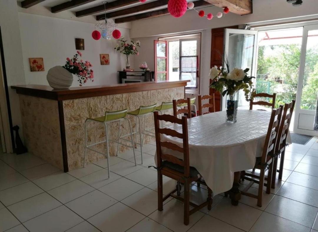 Charmant Logement Entier A La Campagne Sencenac-Puy-de-Fourches Экстерьер фото